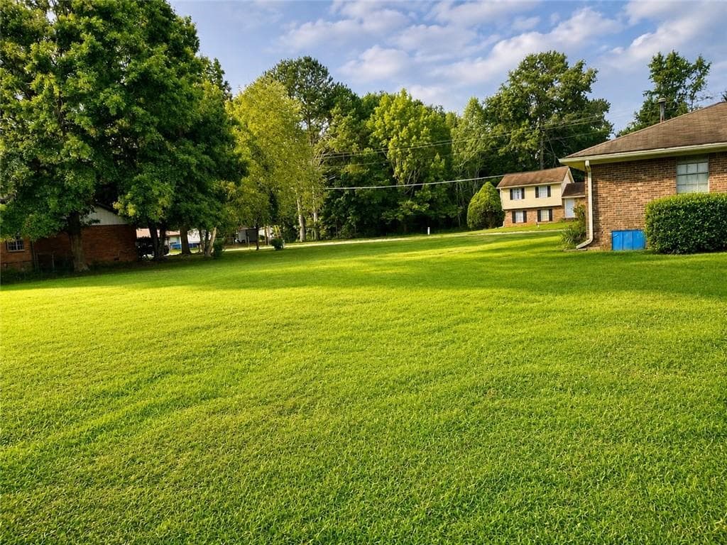 unimproved land under contract at 946 Cochise Trail, Conyers, GA 30094 — photo 2