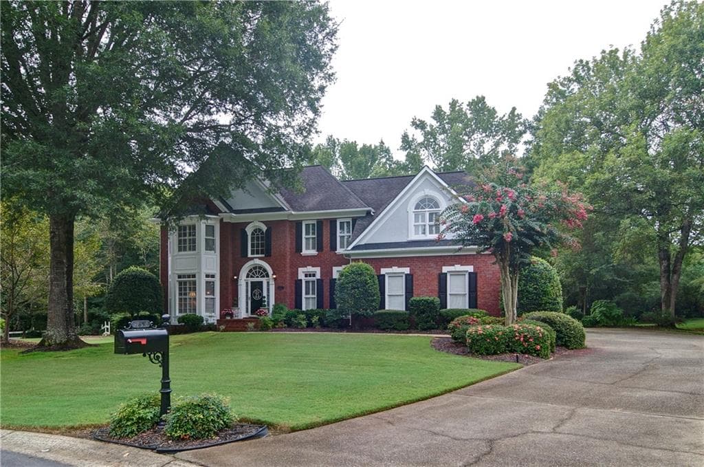 4 bedroom, 4 bathroom, 3,522 sq ft single family residence for sale at 2853 Marshstone Drive, Marietta, GA 30064 — photo 2