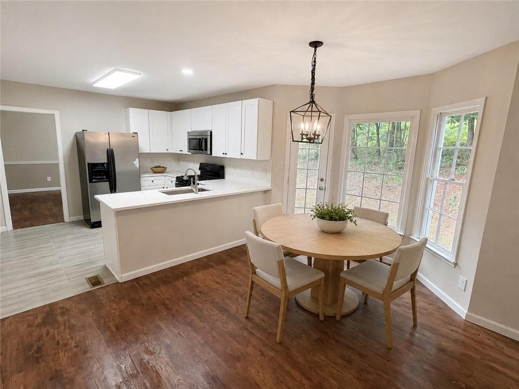 4 bedroom, 3 bathroom, 2,416 sq ft single family residence for sale at 1490 Twin Bridge Lane, Lawrenceville, GA 30043 — photo 5