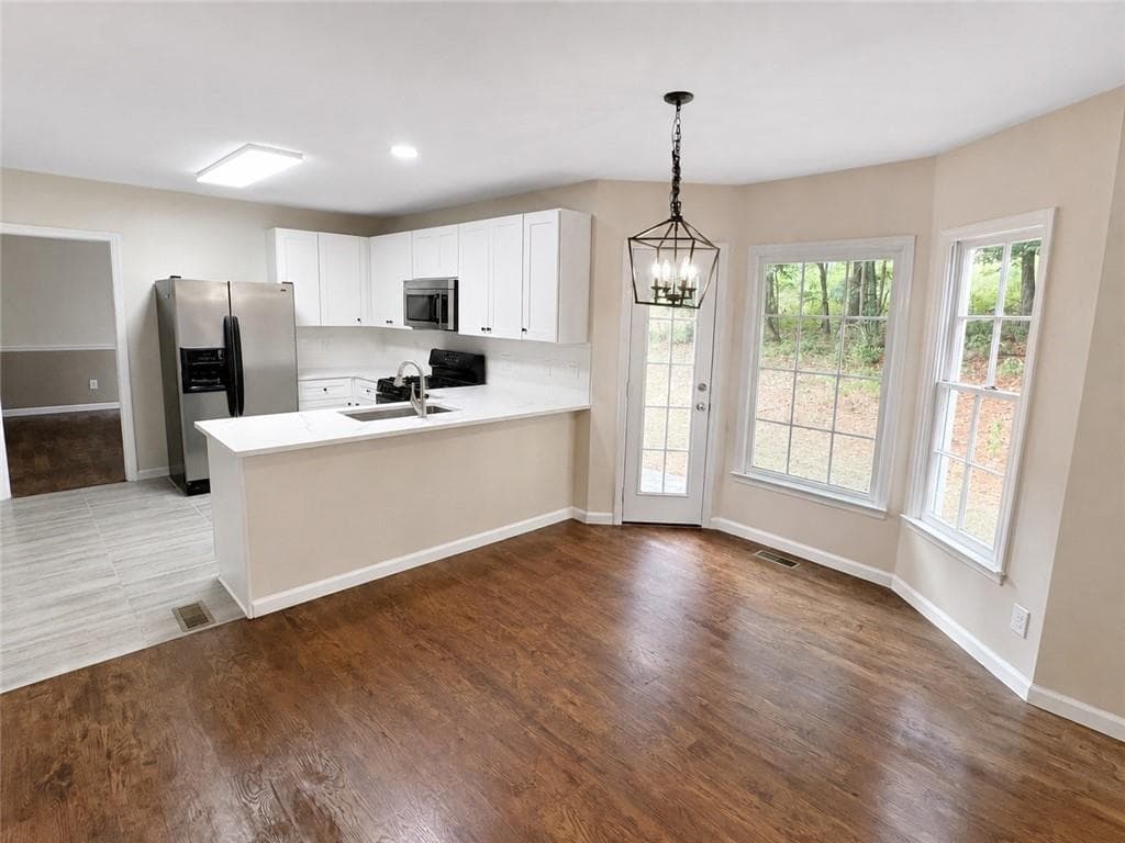 4 bedroom, 3 bathroom, 2,416 sq ft single family residence for sale at 1490 Twin Bridge Lane, Lawrenceville, GA 30043 — photo 6