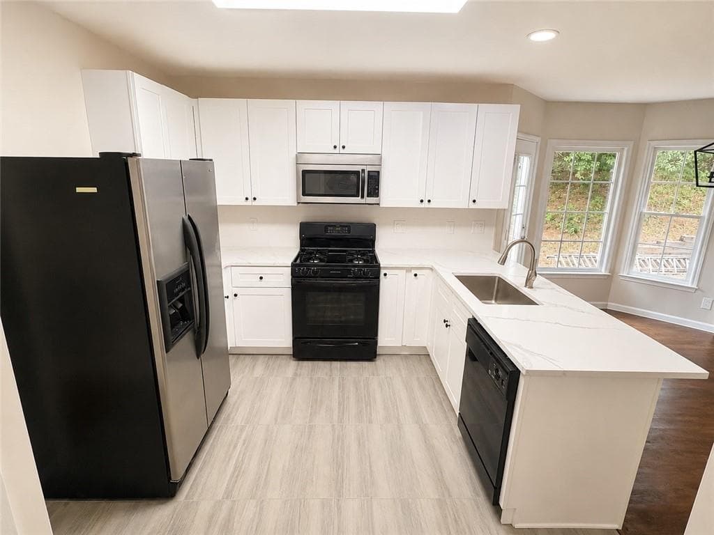 4 bedroom, 3 bathroom, 2,416 sq ft single family residence for sale at 1490 Twin Bridge Lane, Lawrenceville, GA 30043 — photo 8