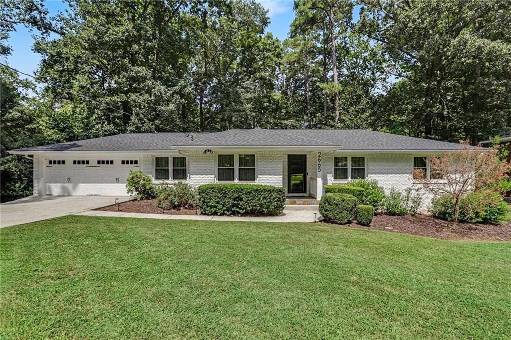 5 bedroom, 3 bathroom, 3,557 sq ft single family residence for sale at 2665 Hawthorne Drive, Atlanta, GA 30345 — photo 2