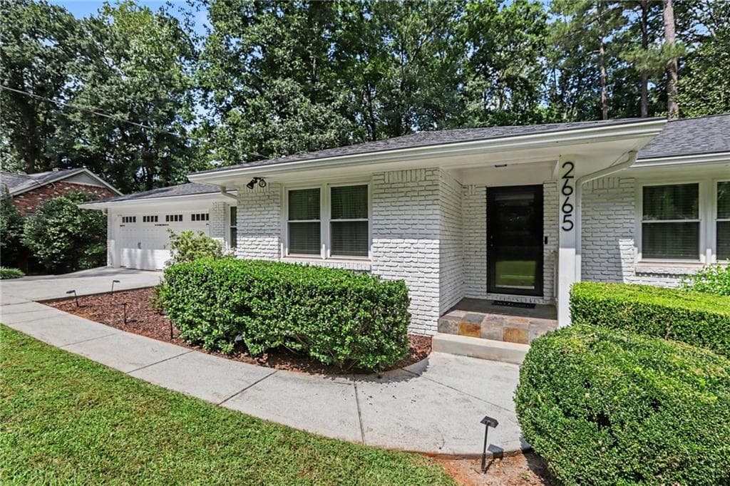 5 bedroom, 3 bathroom, 3,557 sq ft single family residence for sale at 2665 Hawthorne Drive, Atlanta, GA 30345 — photo 3