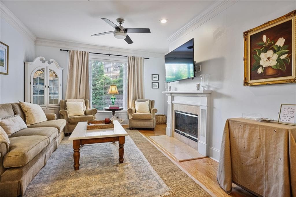 2 bedroom, 2 bathroom, 1,304 sq ft condominium for sale at 4100 Paces Walk 2206, Atlanta, GA 30339