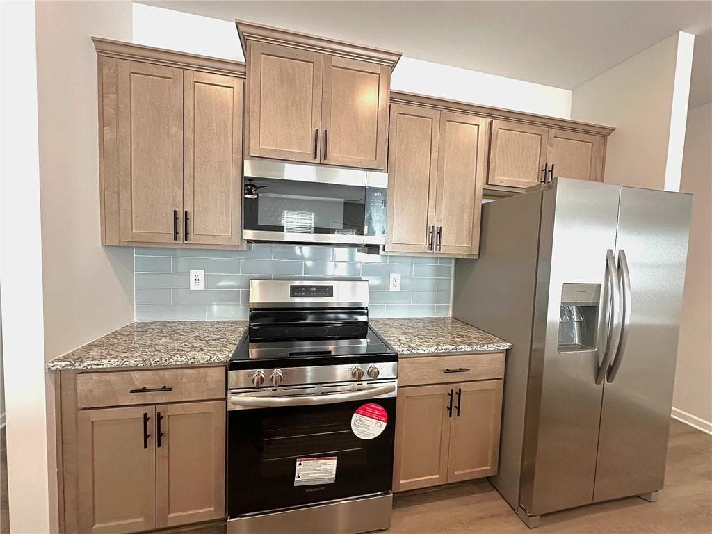3 bedroom, 3 bathroom, 1,734 sq ft single family residence for rent at 520 Hayes Lane, Canton, GA 30115 for $2,200 a month — photo 8