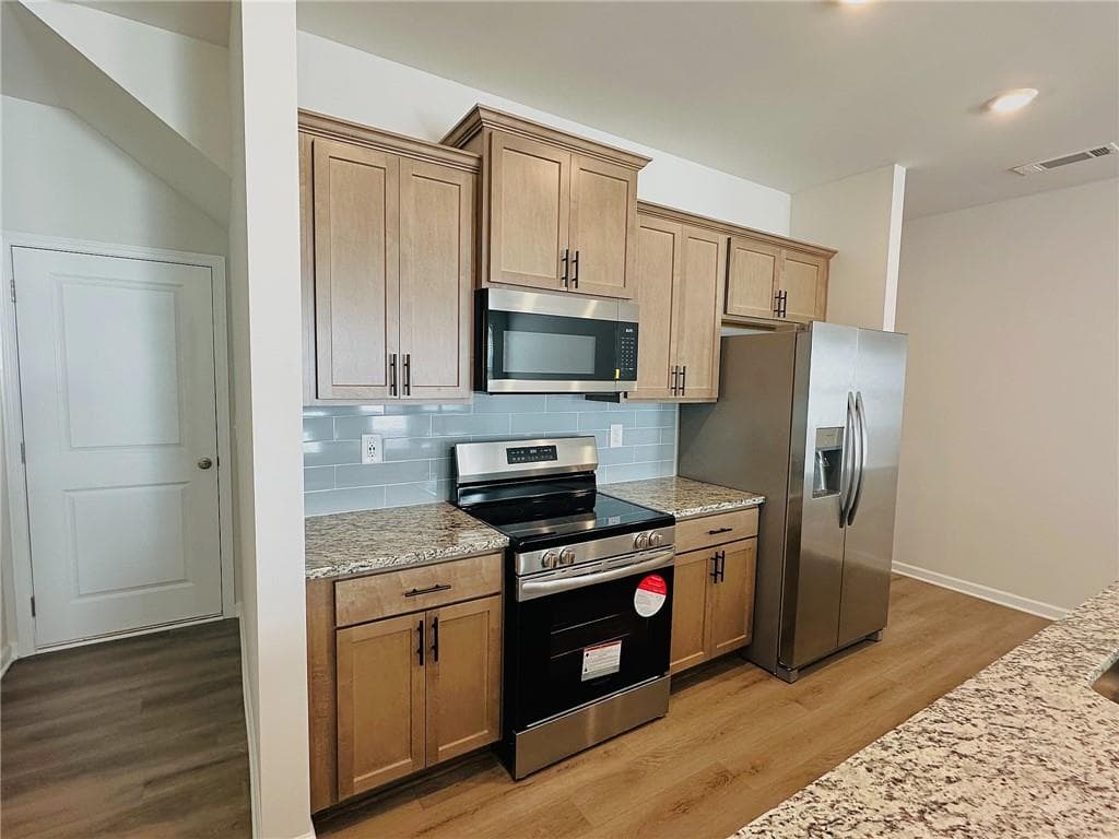 3 bedroom, 3 bathroom, 1,734 sq ft single family residence for rent at 520 Hayes Lane, Canton, GA 30115 for $2,200 a month — photo 10