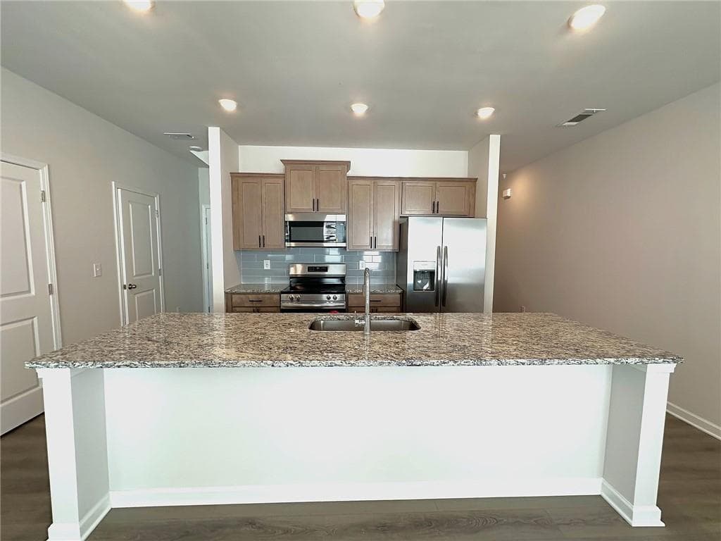 3 bedroom, 3 bathroom, 1,734 sq ft single family residence for rent at 520 Hayes Lane, Canton, GA 30115 for $2,200 a month — photo 7