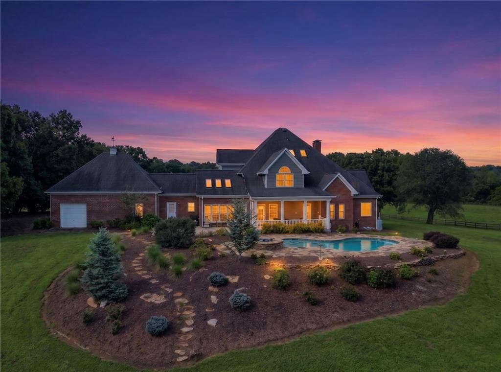 3 bedroom, 4 bathroom, 3,902 sq ft single family residence for sale at 329 Willow Lakes Lane, Jefferson, GA 30549 — photo 4