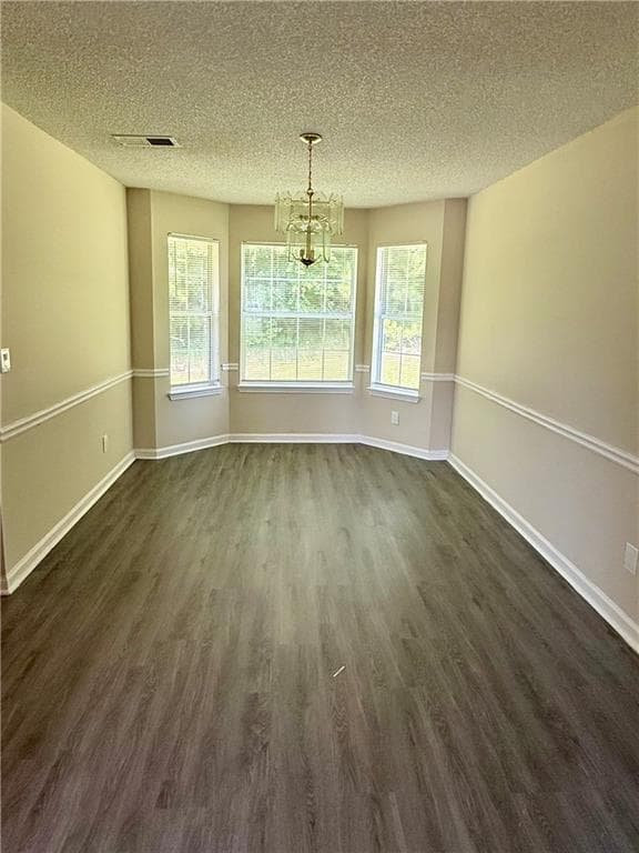 3 bedroom, 3 bathroom, 2,139 sq ft single family residence for rent at 5237 Round Table Drive, Ellenwood, GA 30294 for $2,100 a month — photo 4