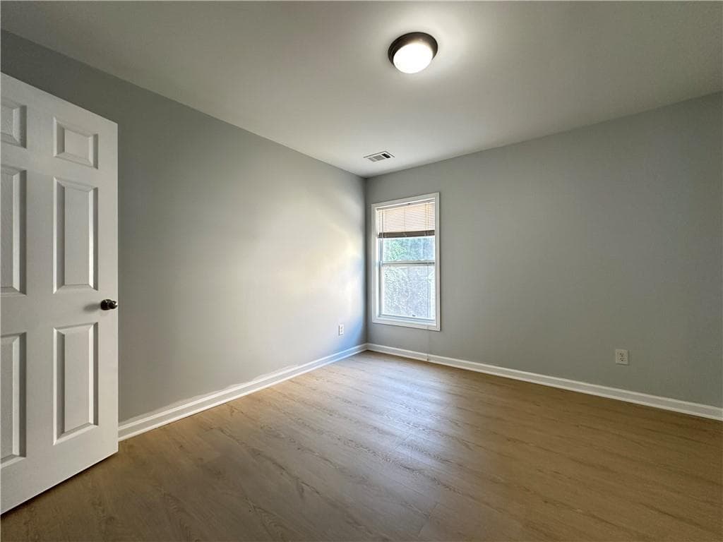 4 bedroom, 3 bathroom single family residence for rent at 2468 Worrall Hill Way, Duluth, GA 30096 for $2,500 a month — photo 10
