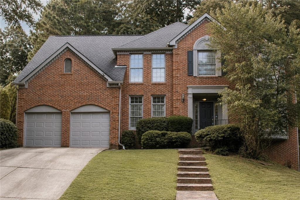 4 bedroom, 4 bathroom, 3,075 sq ft single family residence for rent at 220 Saint Devon Crossing, Johns Creek, GA 30097 for $3,500 a month — photo 2