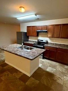 3 bedroom, 3 bathroom single family residence for rent at 2096 Belmont Circle, Conyers, GA 30012 for $1,995 a month — photo 4
