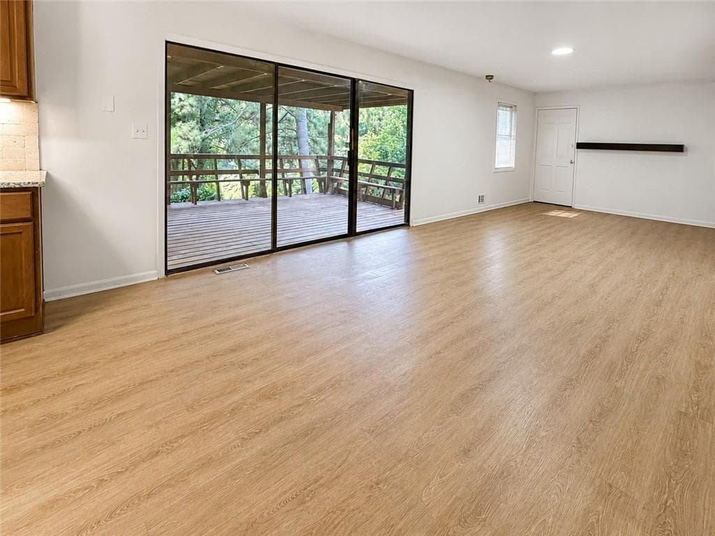4 bedroom, 3 bathroom, 2,342 sq ft single family residence for sale at 177 Northwind Court, Lilburn, GA 30047 — photo 5