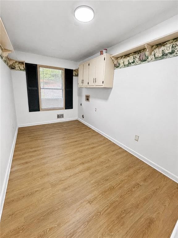 4 bedroom, 3 bathroom, 2,342 sq ft single family residence for sale at 177 Northwind Court, Lilburn, GA 30047 — photo 8