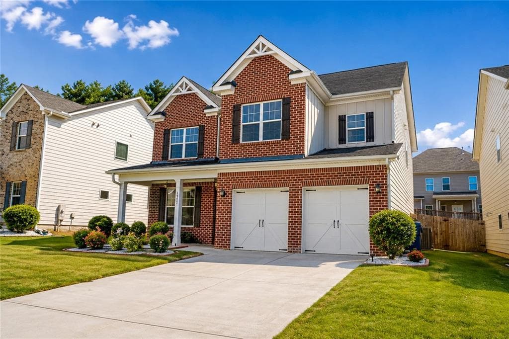 5 bedroom, 3 bathroom, 2,804 sq ft single family residence for sale at 1777 Weatherbrook Circle, Lawrenceville, GA 30043 — photo 3