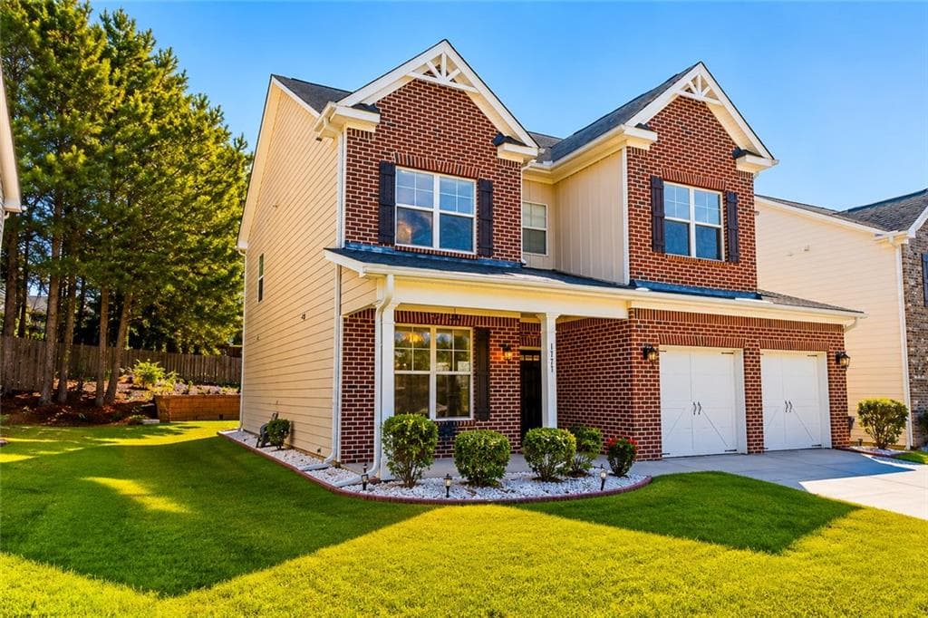 5 bedroom, 3 bathroom, 2,804 sq ft single family residence for sale at 1777 Weatherbrook Circle, Lawrenceville, GA 30043 — photo 5