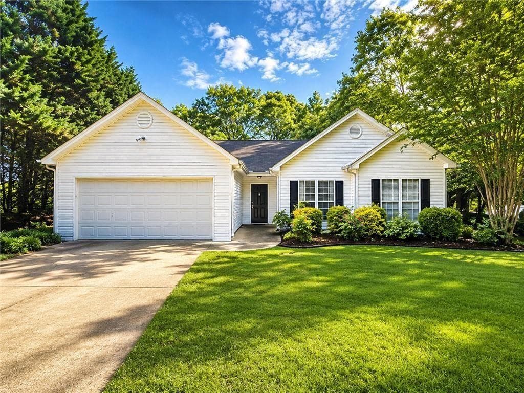 3 bedroom, 2 bathroom, 1,614 sq ft single family residence for sale at 1620 Madison Drive, Bethlehem, GA 30620