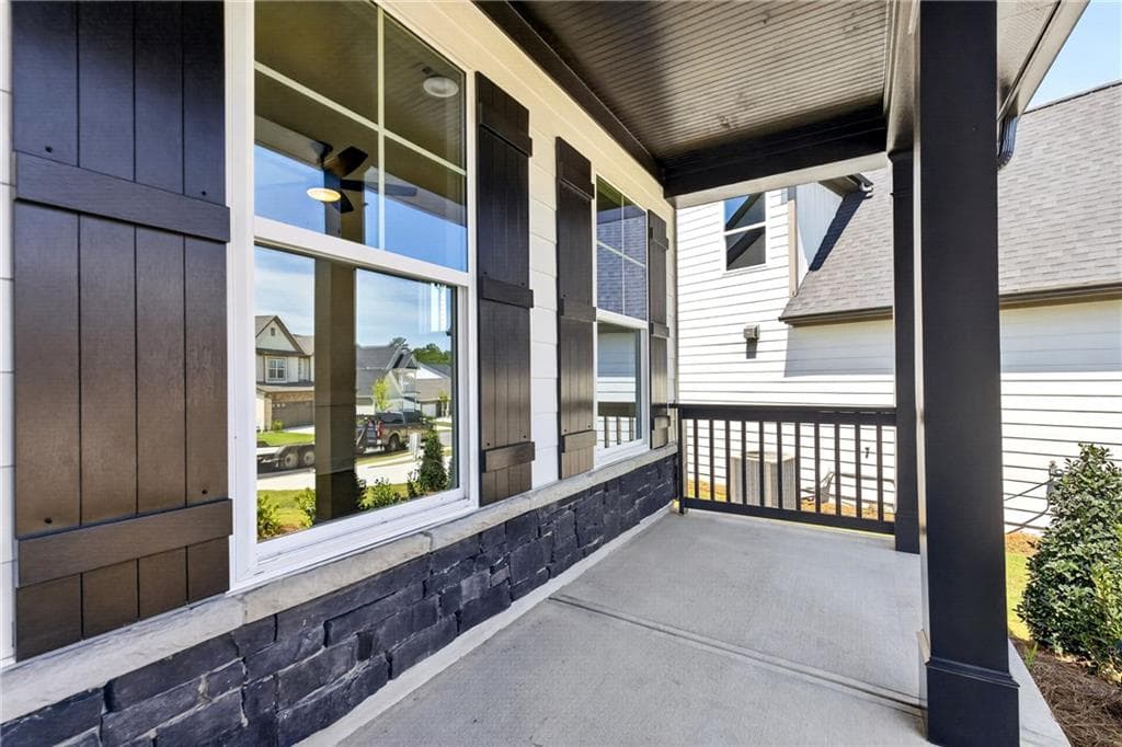 4 bedroom, 4 bathroom, 2,449 sq ft single family residence for sale at 178 Coffee Lane, Hoschton, GA 30548 — photo 4