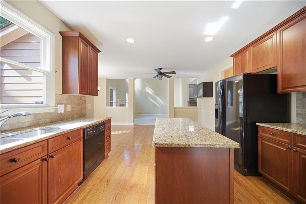 4 bedroom, 4 bathroom, 4,808 sq ft single family residence for sale at 700 Washington Way, Cumming, GA 30040 — photo 8