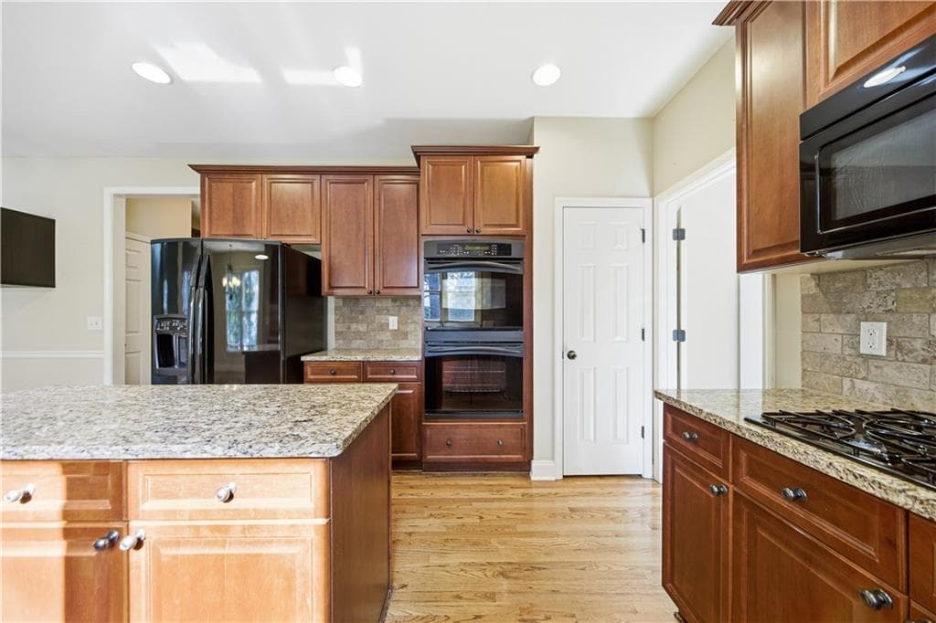 4 bedroom, 4 bathroom, 4,808 sq ft single family residence for sale at 700 Washington Way, Cumming, GA 30040 — photo 10
