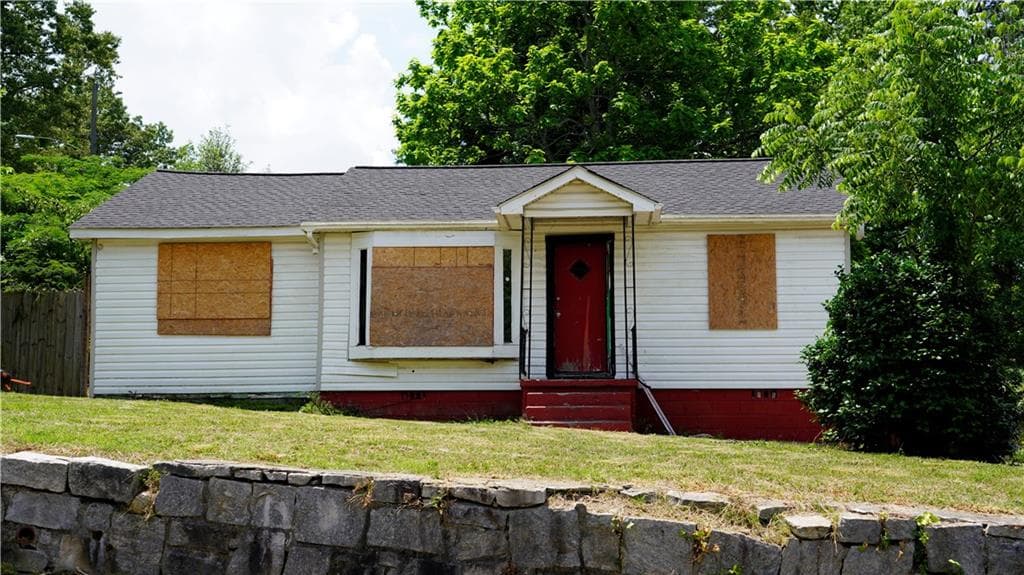 3 bedroom, 1 bathroom, 1,282 sq ft single family residence for sale at 2186 Tiger Flowers Drive, Atlanta, GA 30314