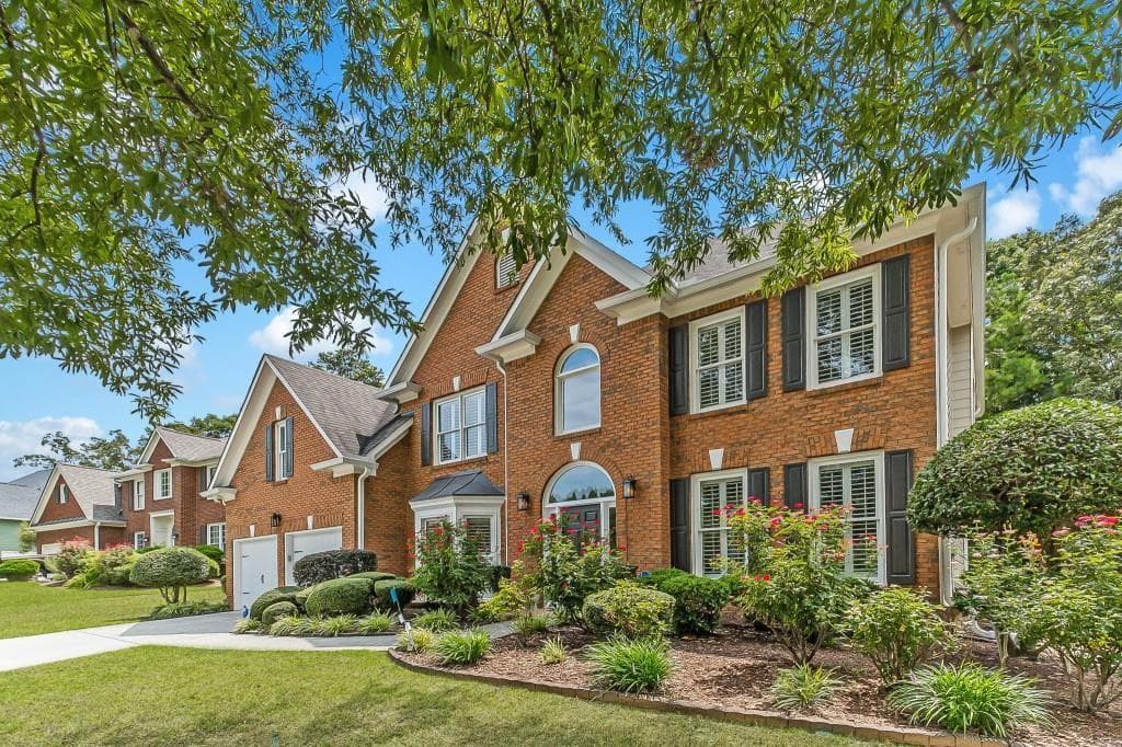 5 bedroom, 3 bathroom, 2,958 sq ft single family residence for sale at 3423 Mill Grove Ter, Dacula, GA 30019 — photo 2
