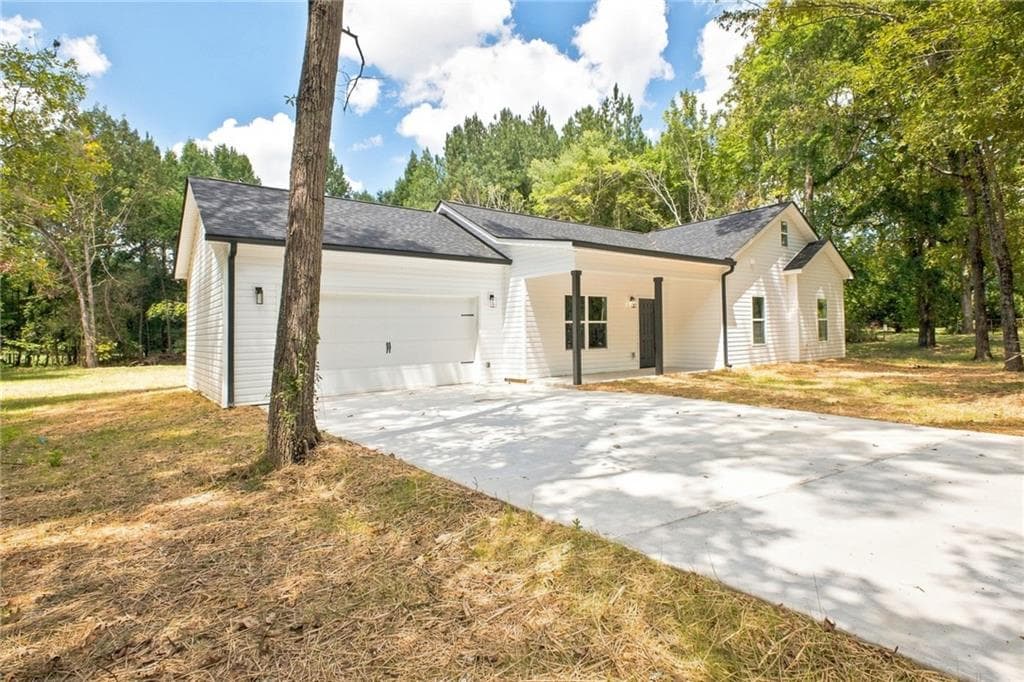 3 bedroom, 2 bathroom, 1,500 sq ft single family residence for sale at 45 Albert Avenue, Rome, GA 30165