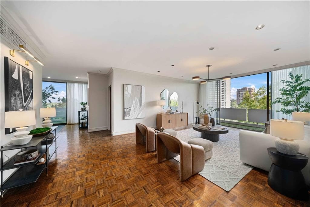 2 bedroom, 2 bathroom, 1,594 sq ft condominium for sale at 2575 Peachtree Road 12D, Atlanta, GA 30305 — photo 3