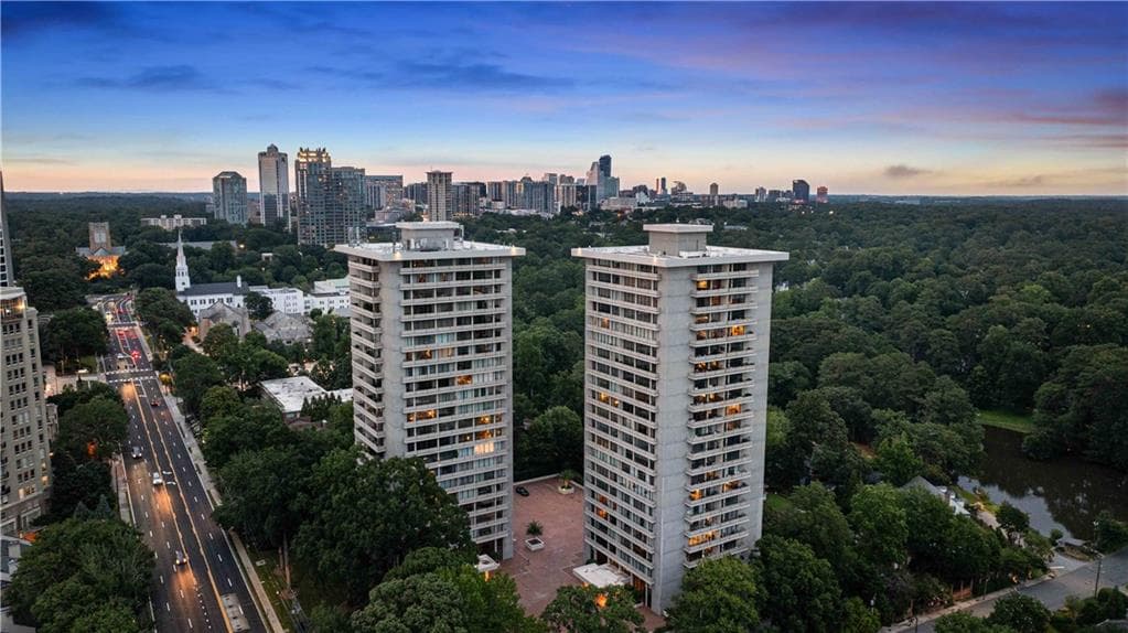 2 bedroom, 2 bathroom, 1,594 sq ft condominium for sale at 2575 Peachtree Road 12D, Atlanta, GA 30305 — photo 2