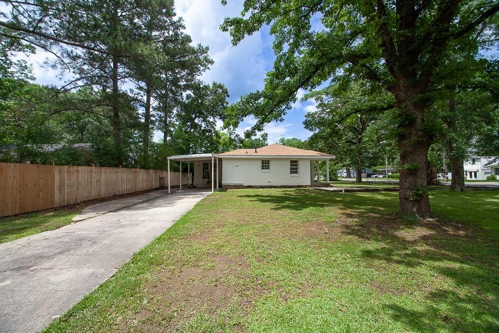 3 bedroom, 2 bathroom, 1,596 sq ft single family residence under contract at 127 Plymouth Road, Rome, GA 30165 — photo 5