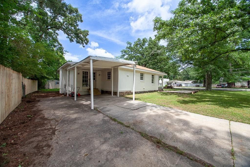 3 bedroom, 2 bathroom, 1,596 sq ft single family residence under contract at 127 Plymouth Road, Rome, GA 30165 — photo 6