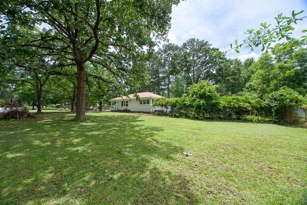3 bedroom, 2 bathroom, 1,596 sq ft single family residence under contract at 127 Plymouth Road, Rome, GA 30165 — photo 7