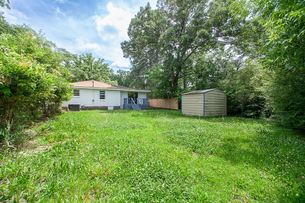 3 bedroom, 2 bathroom, 1,596 sq ft single family residence under contract at 127 Plymouth Road, Rome, GA 30165 — photo 8