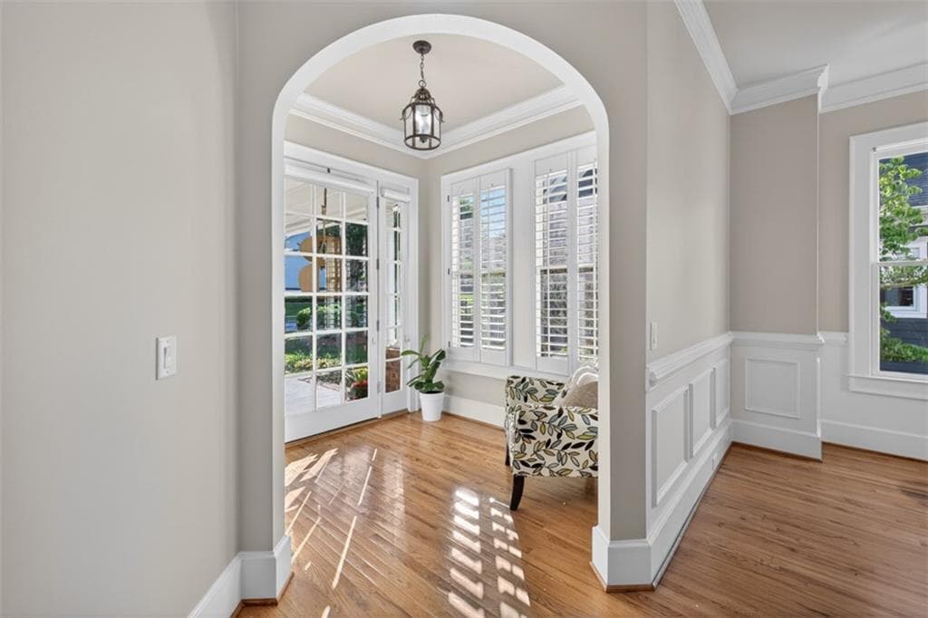 5 bedroom, 4 bathroom, 3,876 sq ft single family residence for sale at 2550 Muskogee Lane, Braselton, GA 30517 — photo 3