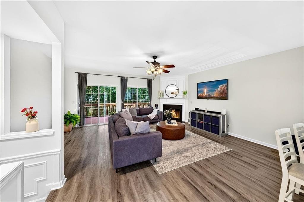 3 bedroom, 4 bathroom, 1,867 sq ft townhouse for sale at 3327 Lathenview Court, Alpharetta, GA 30004 — photo 7