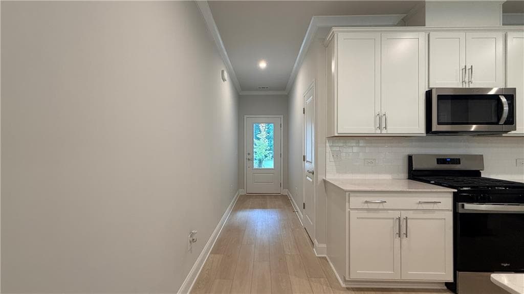 3 bedroom, 3 bathroom, 2,035 sq ft townhouse for rent at 3235 Cherry Grove Way, Cumming, GA 30040 for $2,395 a month — photo 3