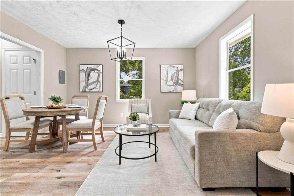 2 bedroom, 2 bathroom, 837 sq ft single family residence for sale at 1869 Spring Avenue, Atlanta, GA 30318 — photo 3