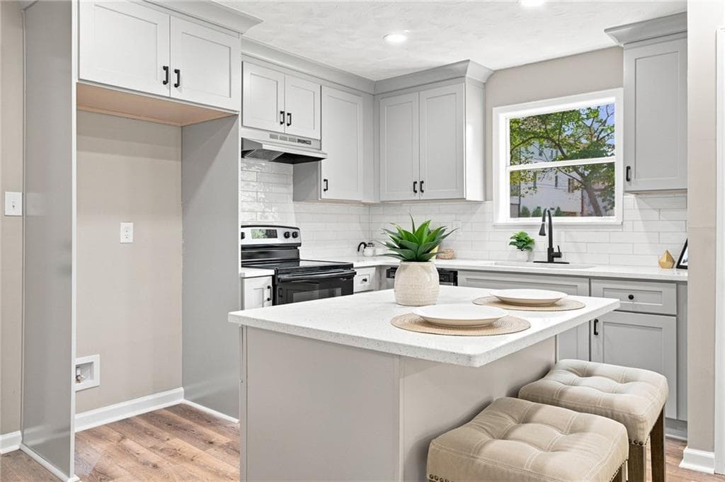 2 bedroom, 2 bathroom, 837 sq ft single family residence for sale at 1869 Spring Avenue, Atlanta, GA 30318 — photo 8