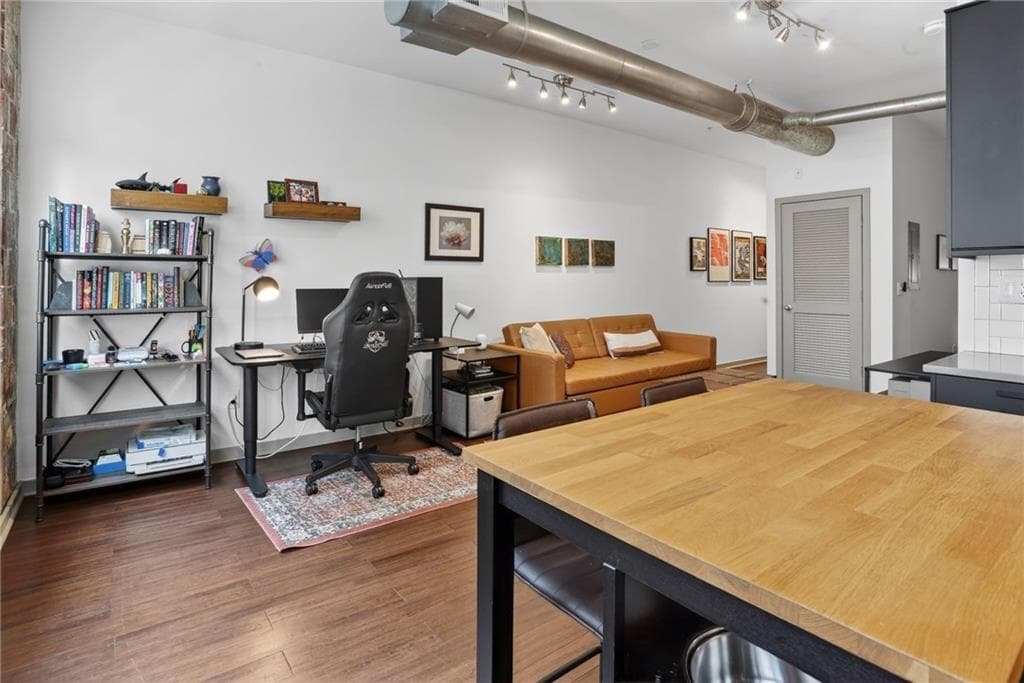 1 bedroom, 1 bathroom, 625 sq ft condominium for sale at 800 Peachtree Street 8303, Atlanta, GA 30308 — photo 8