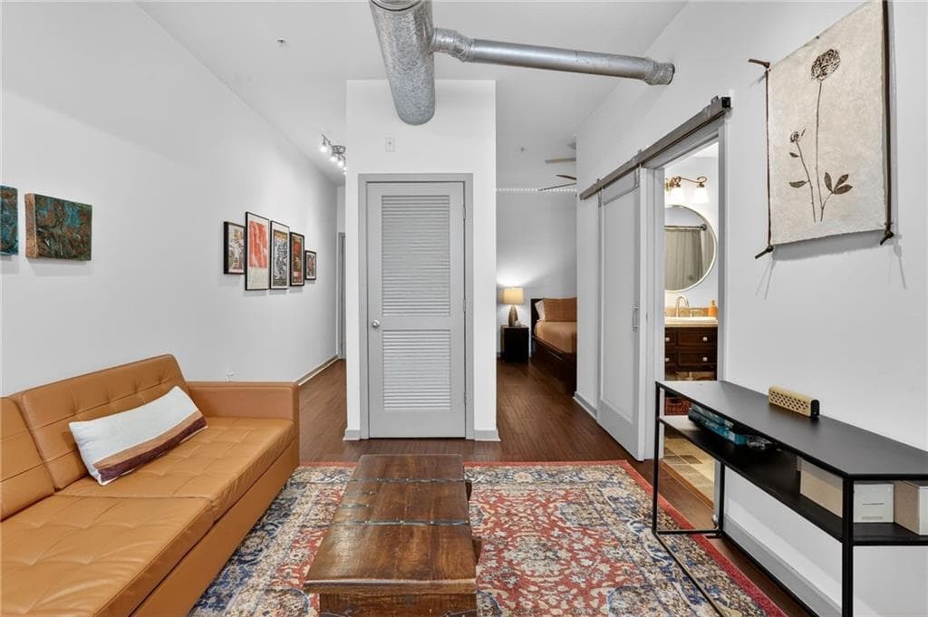 1 bedroom, 1 bathroom, 625 sq ft condominium for sale at 800 Peachtree Street 8303, Atlanta, GA 30308 — photo 10