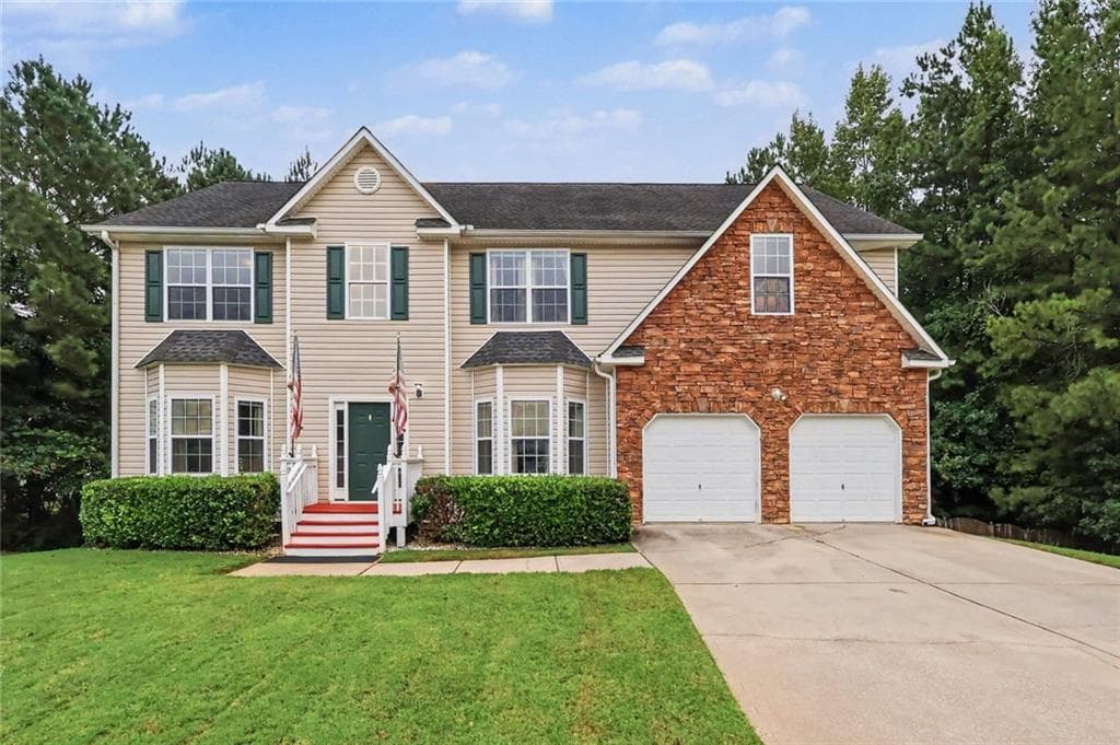 5 bedroom, 3 bathroom, 3,217 sq ft single family residence for sale at 6524 Barkston Trace, Douglasville, GA 30135