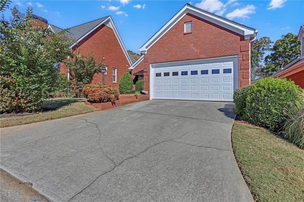 4 bedroom, 3 bathroom, 3,100 sq ft single family residence for sale at 1910 Stockton Walk Lane, Snellville, GA 30078 — photo 1 of 33