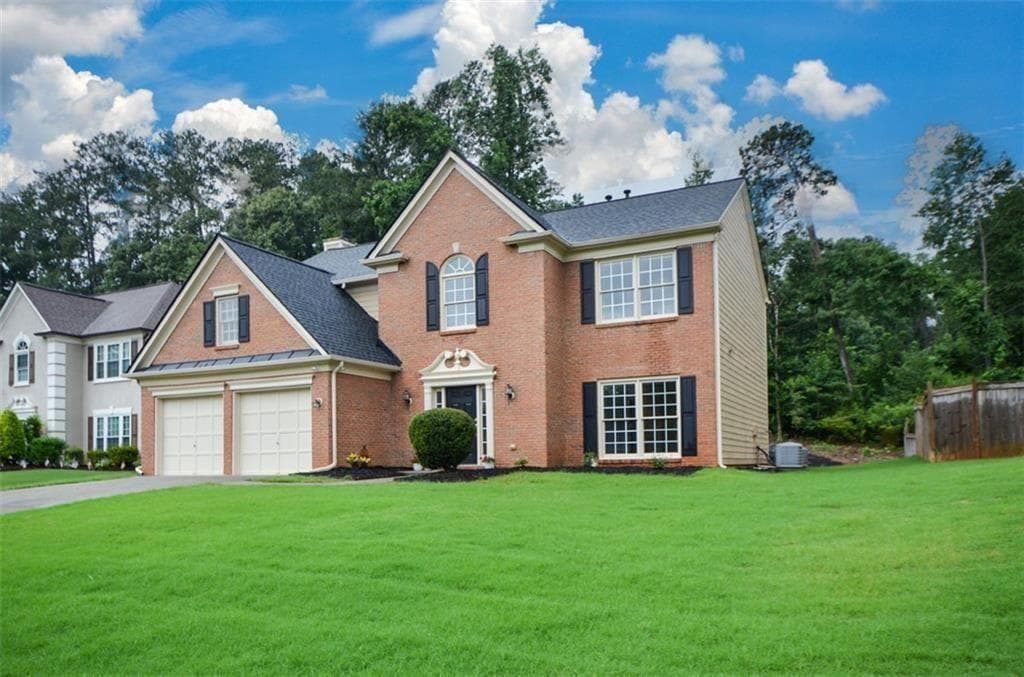 4 bedroom, 3 bathroom, 2,854 sq ft single family residence under contract at 1736 Watford Glen, Lawrenceville, GA 30043 — photo 2