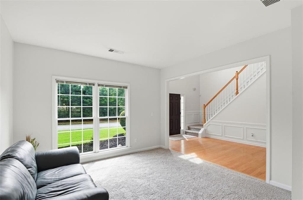 4 bedroom, 3 bathroom, 2,854 sq ft single family residence under contract at 1736 Watford Glen, Lawrenceville, GA 30043 — photo 5