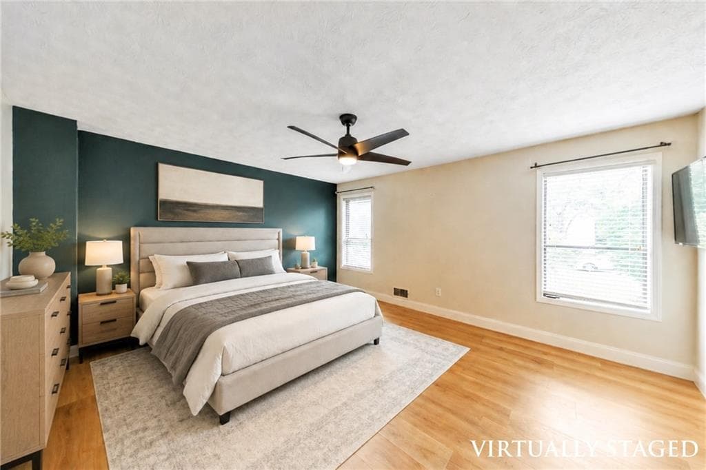 4 bedroom, 3 bathroom, 2,851 sq ft single family residence for sale at 3701 Thornwood Way, Marietta, GA 30062 — photo 4