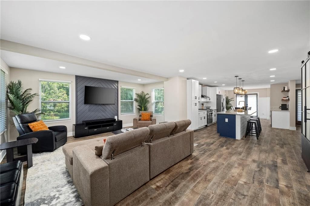 4 bedroom, 3 bathroom, 2,258 sq ft single family residence for rent at 298 Roy Street, Atlanta, GA 30310 for $3,600 a month — photo 7