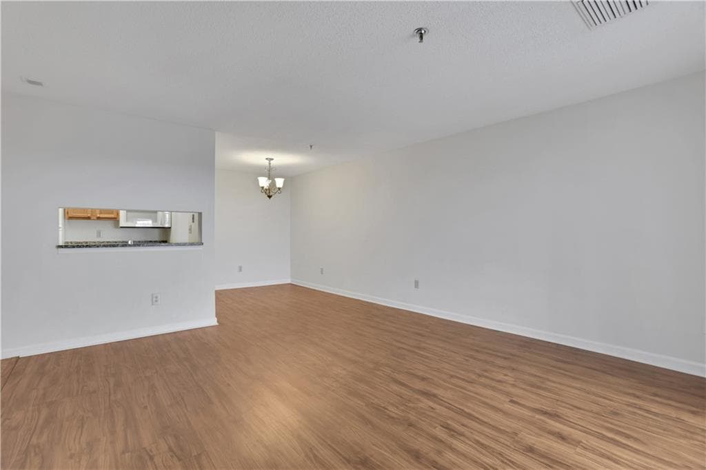1 bedroom, 1 bathroom, 760 sq ft condominium for rent at 300 Johnson Ferry Road B1002, Sandy Springs, GA 30328 for $2,148 a month — photo 8