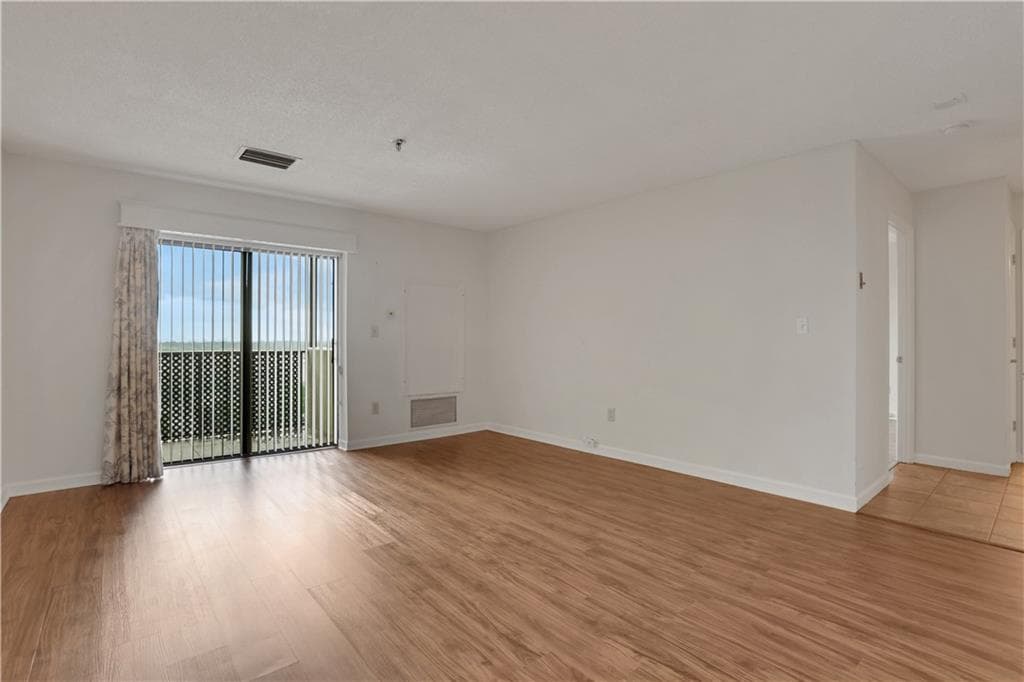 1 bedroom, 1 bathroom, 760 sq ft condominium for rent at 300 Johnson Ferry Road B1002, Sandy Springs, GA 30328 for $2,148 a month — photo 10