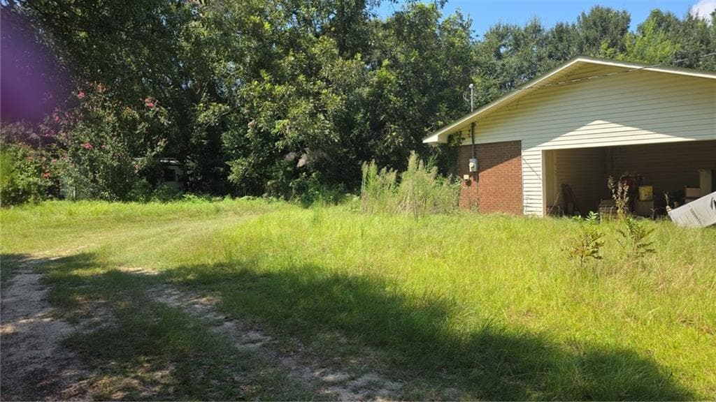 3 bedroom, 2 bathroom, 1,364 sq ft single family residence for sale at 159 Grimsley Road, Colquitt, GA 39837 — photo 6