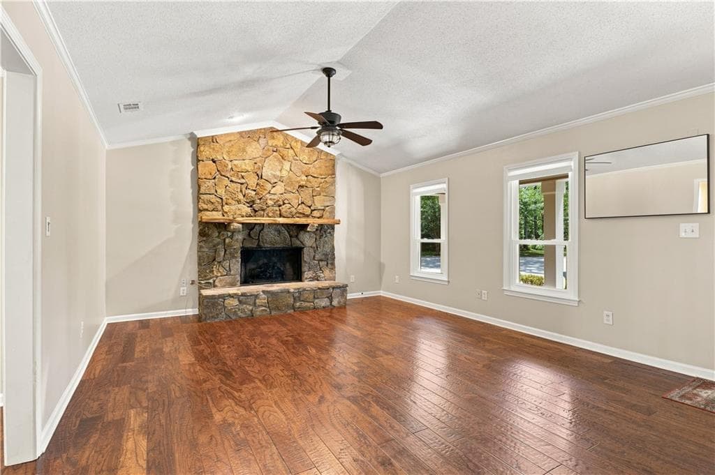 4 bedroom, 2 bathroom, 2,259 sq ft single family residence under contract at 134 Hawkins Road, Armuchee, GA 30105 — photo 8